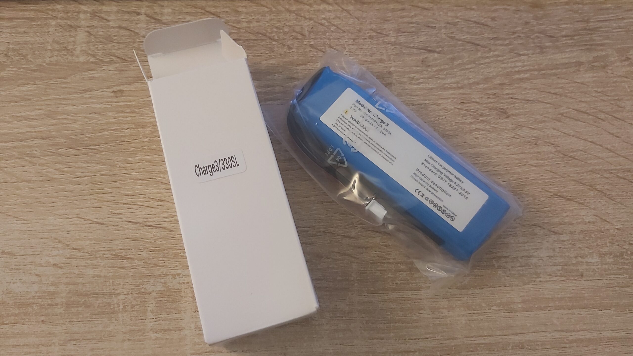 Batterie compatible JBL Charge 3 – 6000 mAh, 3,7 V — vue 2